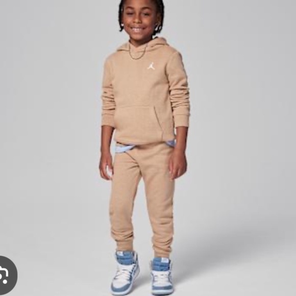 Jordan Boys sweatsuit size M - Picture 1 of 3